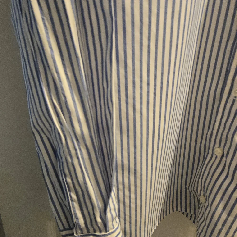 MOTHER “Don’t Lose Your Shirt” Button Down – Size M$40 (Original Price: $228) - Picture 10 of 11